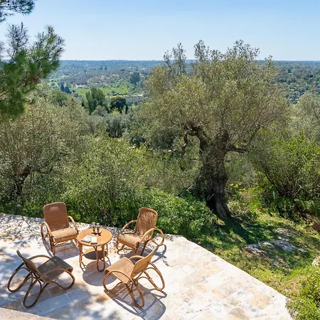 Trullo Montesasso - Panoramic View Villa Ostuni