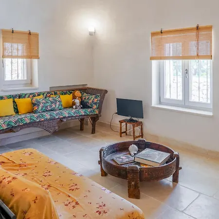 Trullo Montesasso - Panoramic View * Ostuni